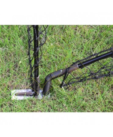 Fencing Net for chickens mounted outdoors: poles attached to the ground Fencing Net for chickens mounted outdoors: poles attached to the ground