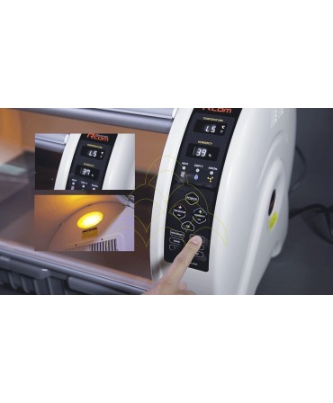 Rcom Bird Brooder 60 (Standard): Interior LED lighting with five levels of brightness adjustment