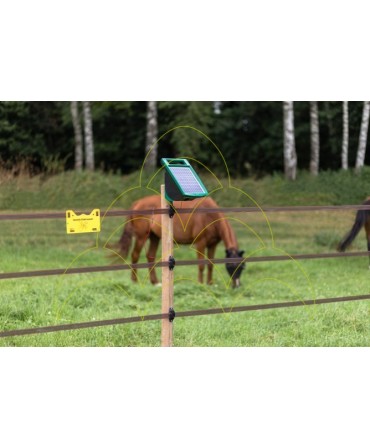 AKO Sun Power S 1000 - Mobile Compact Solar Unit: Applied to horse paddocks; AKO Sun Power S 1000 - Mobile Compact Solar Unit: Applied to horse paddocks;