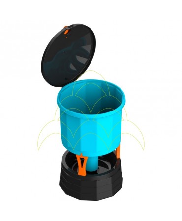 Drinker Silo - 35L - Translucent Plastic: Hinged lid with safety lock