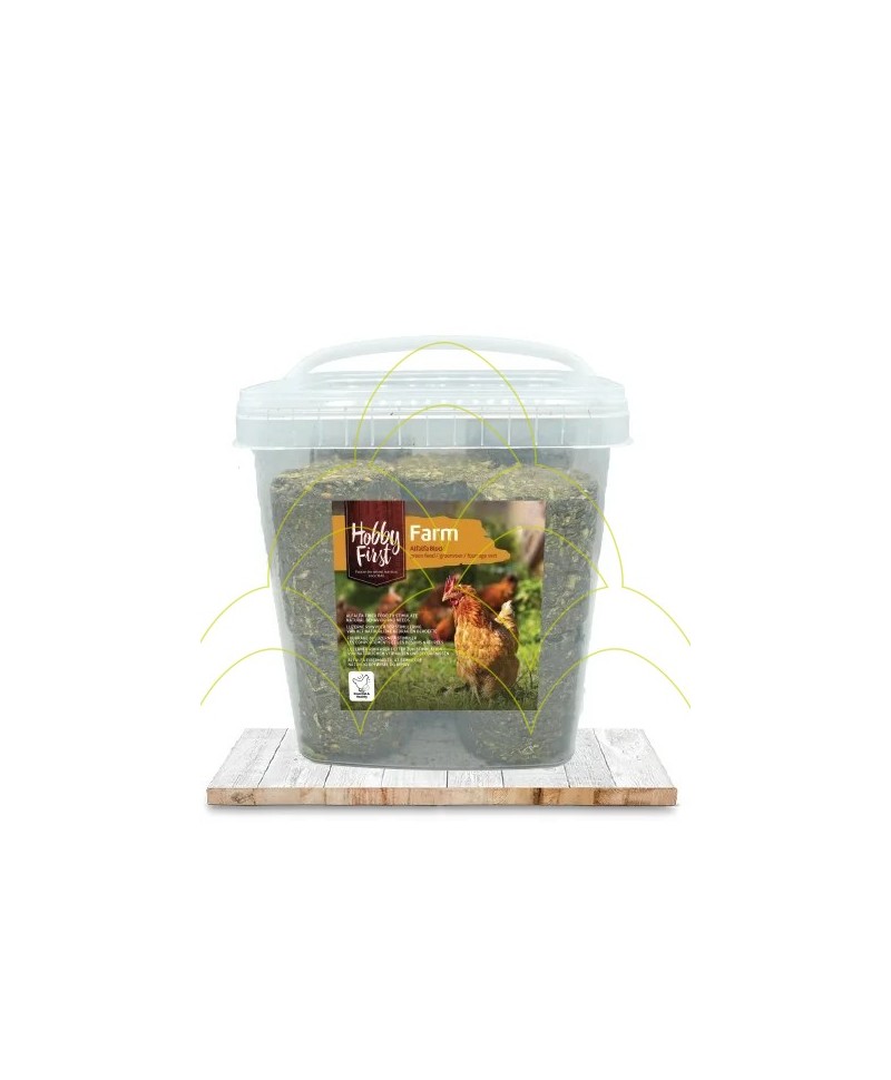 Farm Alfalfa Block 2,5kg - Farmyard Animal Supplement Farm Alfalfa Block 2,5kg - Farmyard Animal Supplement