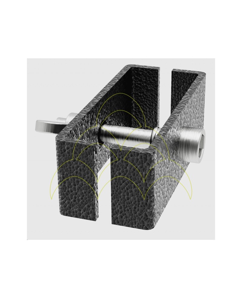 Fixing clamp between panels