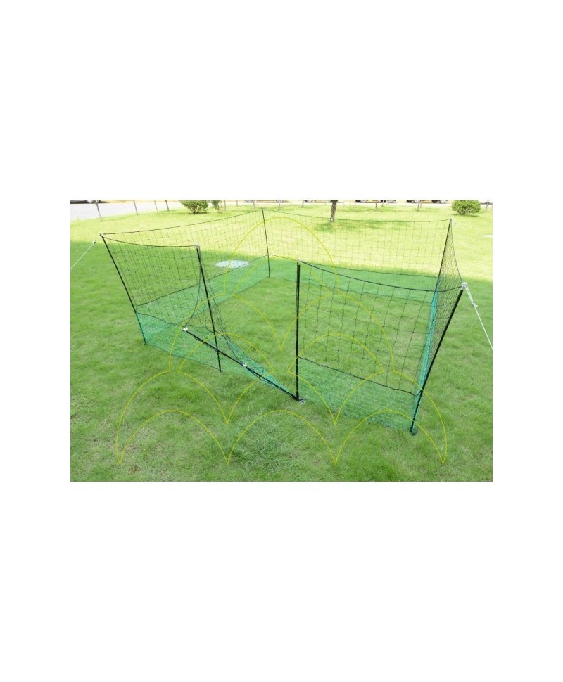 Fencing Net for chickens mounted outdoors Fencing Net for chickens mounted outdoors